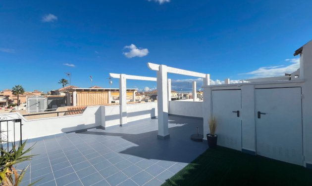Reventa - Bungalow -
Punta Prima - Serena