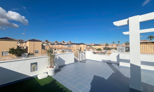 Reventa - Bungalow -
Punta Prima - Serena