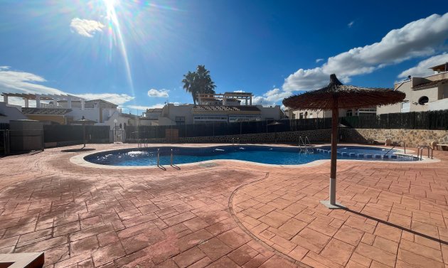 Reventa - Bungalow -
Punta Prima - Serena