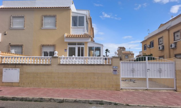 Reventa - Quad House -
Ciudad Quesada - Lo Marabu