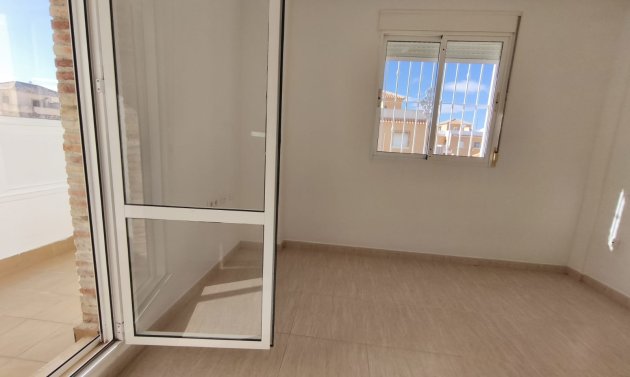 Reventa - Quad House -
Ciudad Quesada - Lo Marabu