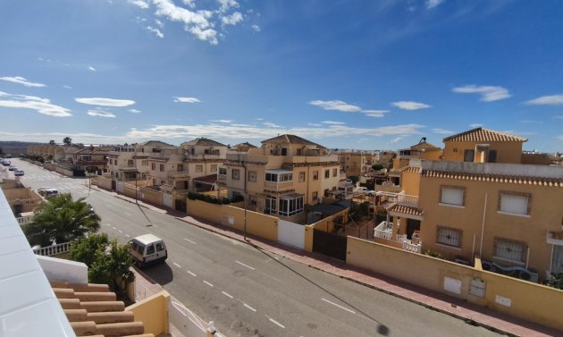 Reventa - Quad House -
Ciudad Quesada - Lo Marabu