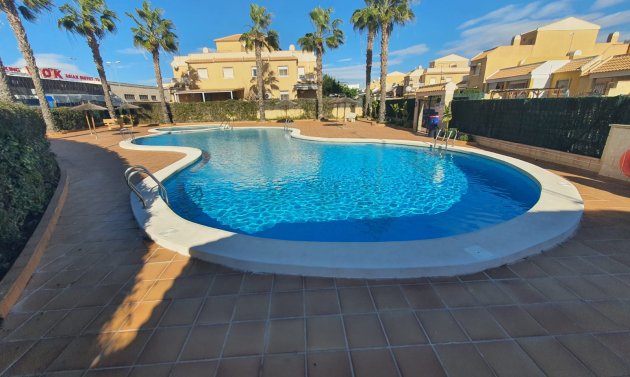 Reventa - Quad House -
Ciudad Quesada - Lo Marabu