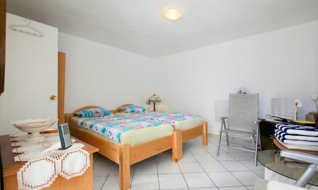 Resale - Villa -
Orihuela Costa - Villamartín