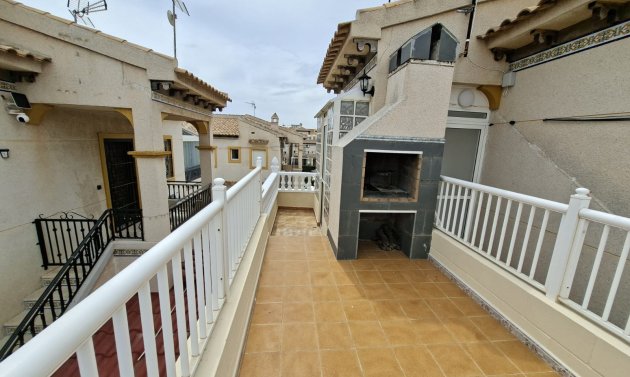 Reventa - Apartamento -
Playa Flamenca - Res. San Antonio
