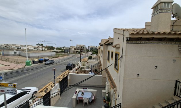 Reventa - Apartamento -
Playa Flamenca - Res. San Antonio