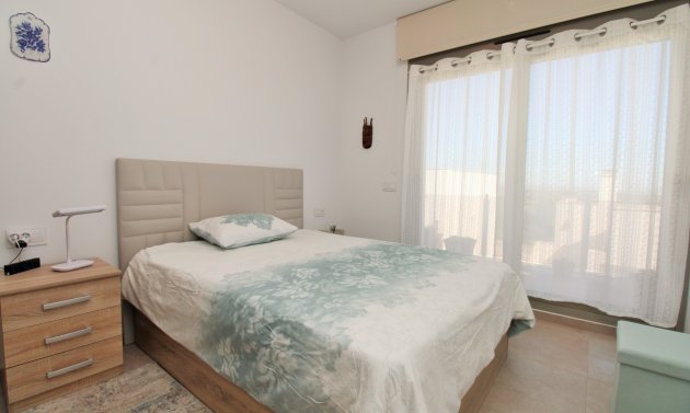 Återförsäljning - Villa -
Villamartín - Villamartin