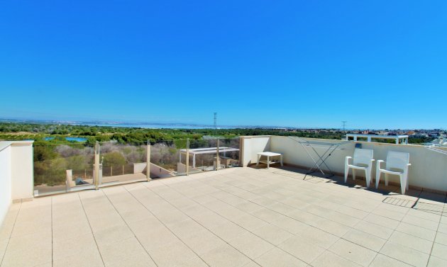 Återförsäljning - Villa -
Villamartín - Villamartin