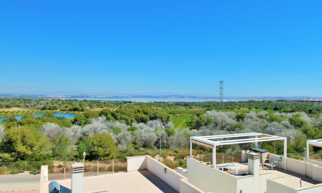 Återförsäljning - Villa -
Villamartín - Villamartin