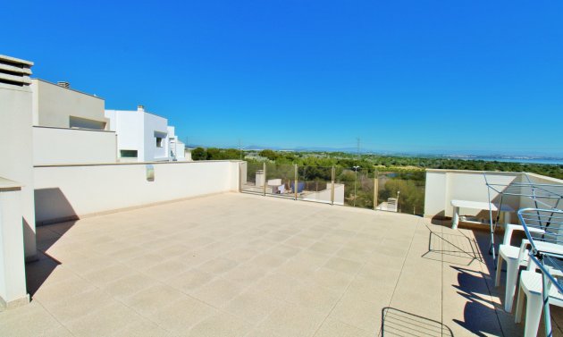 Återförsäljning - Villa -
Villamartín - Villamartin