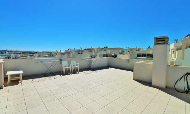 Återförsäljning - Villa -
Villamartín - Villamartin