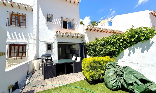 Resale - Townhouse -
Orihuela Costa - Villamartín