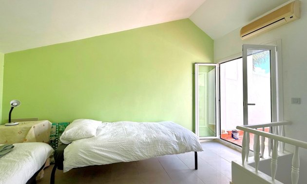Resale - Townhouse -
Orihuela Costa - Villamartín