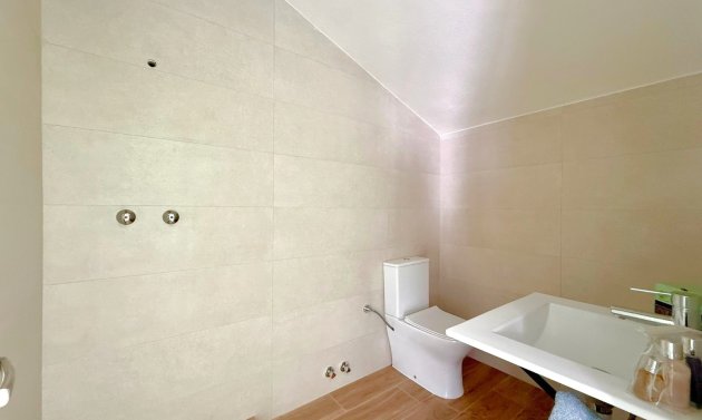 Resale - Townhouse -
Orihuela Costa - Villamartín