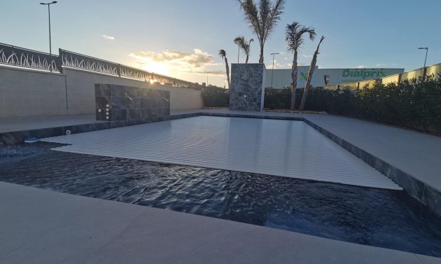Neue Gebäude - Villa -
Los Montesinos - La Herrada