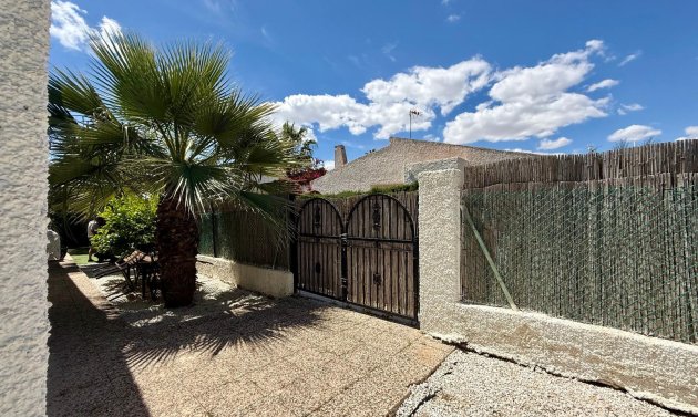 Resale - Semi Detached Villa -
Orihuela Costa - Campoamor