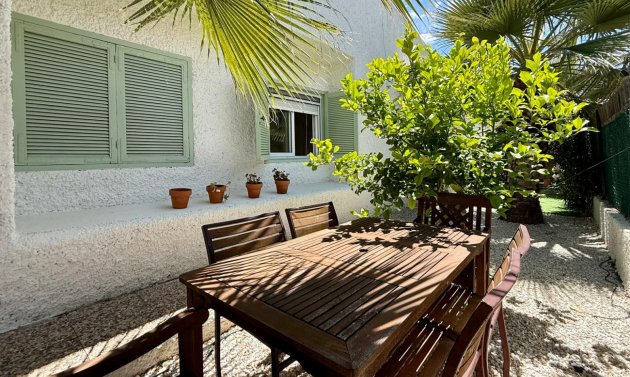 Resale - Semi Detached Villa -
Orihuela Costa - Campoamor