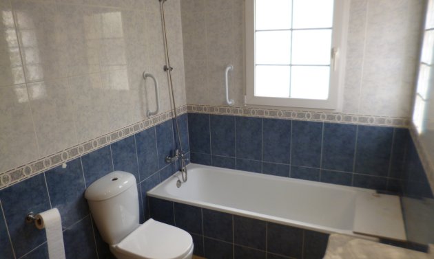 Wiederverkauf - Semi Detached Villa -
Playa Flamenca