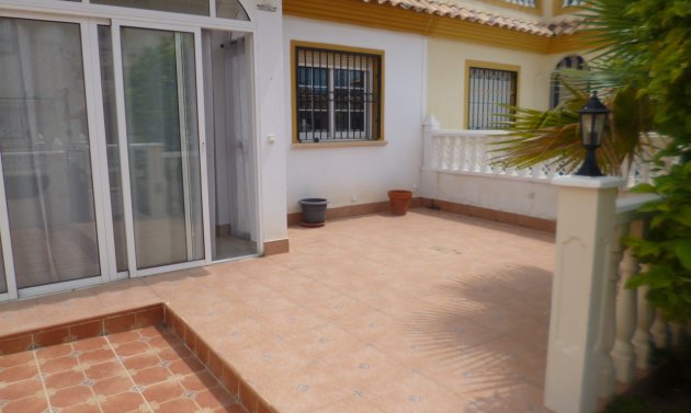 Wiederverkauf - Semi Detached Villa -
Playa Flamenca