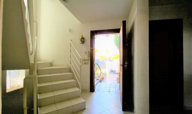 Resale - Villa -
Alicante - Campoamor