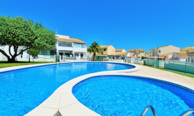 Återförsäljning - Bungalow -
La Florida