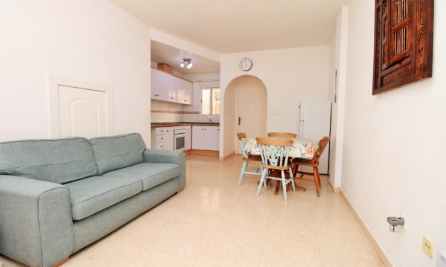 Resale - Townhouse -
Villamartín - Villamartin