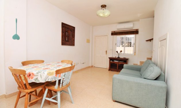 Resale - Townhouse -
Villamartín - Villamartin