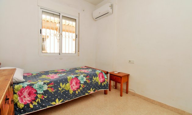 Resale - Townhouse -
Villamartín - Villamartin