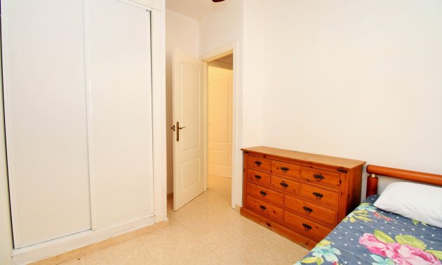 Resale - Townhouse -
Villamartín - Villamartin
