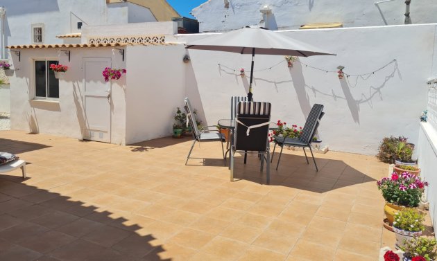 Wiederverkauf - Villa -
Orihuela Costa - La Florida