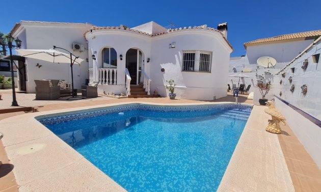 Wiederverkauf - Villa -
Orihuela Costa - La Florida