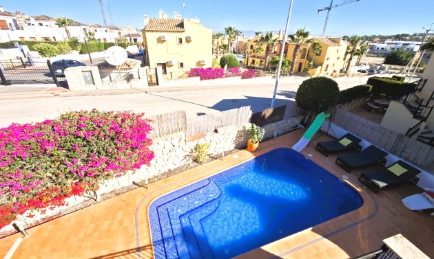 Resale - Villa -
Algorfa - La Finca Golf