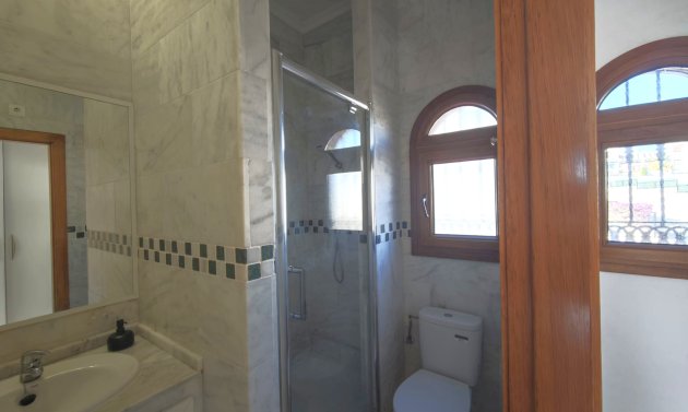 Resale - Villa -
Algorfa - La Finca Golf