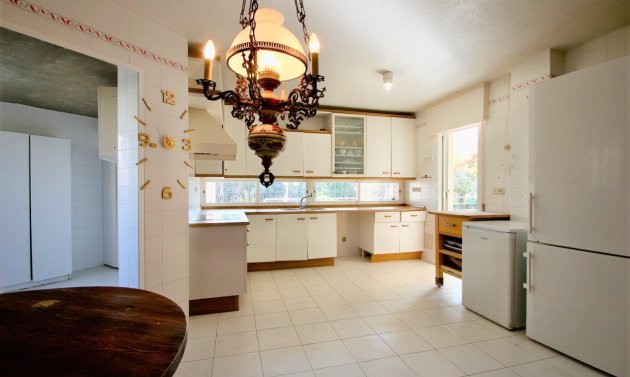 Resale - Villa -
Alicante - Campoamor