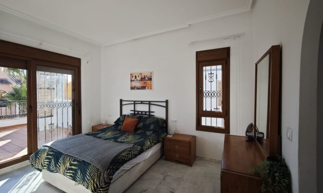 Resale - Villa -
Algorfa - La Finca Golf