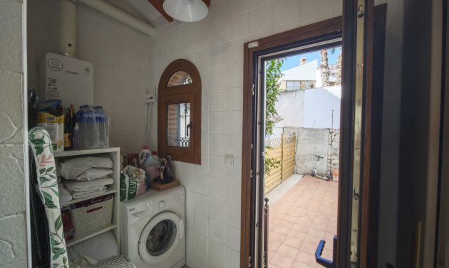 Resale - Villa -
Algorfa - La Finca Golf