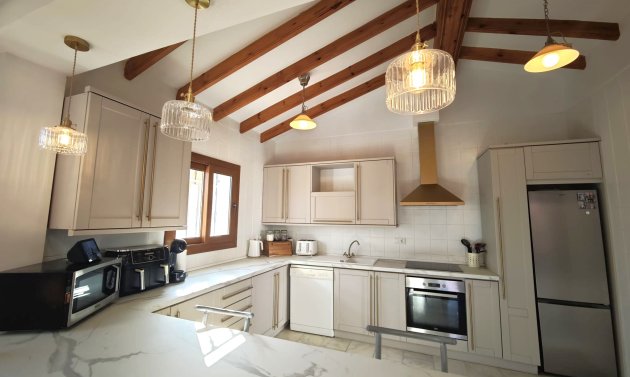 Resale - Villa -
Algorfa - La Finca Golf