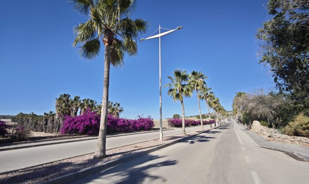 Resale - Villa -
Algorfa - La Finca Golf