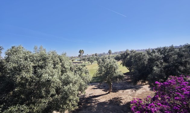 Resale - Villa -
Algorfa - La Finca Golf