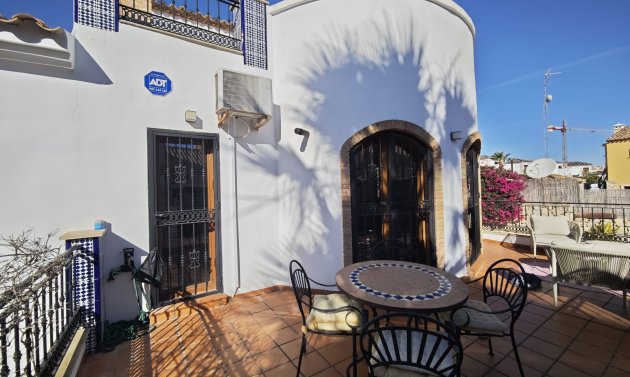 Resale - Villa -
Algorfa - La Finca Golf