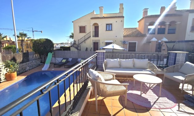 Resale - Villa -
Algorfa - La Finca Golf