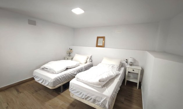 Resale - Villa -
Algorfa - La Finca Golf