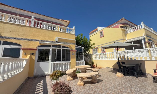 Wiederverkauf - Semi Detached Villa -
Cabo Roig - Cabo Roig>La Regia