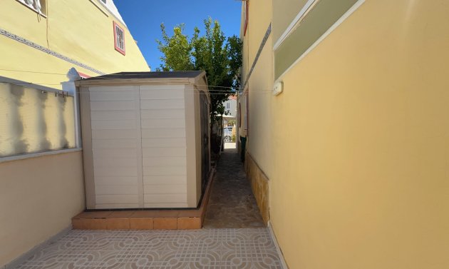 Wiederverkauf - Semi Detached Villa -
Cabo Roig - Cabo Roig>La Regia