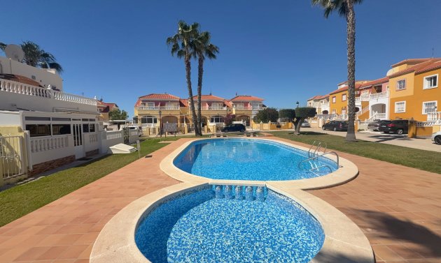 Wiederverkauf - Semi Detached Villa -
Cabo Roig - Cabo Roig>La Regia