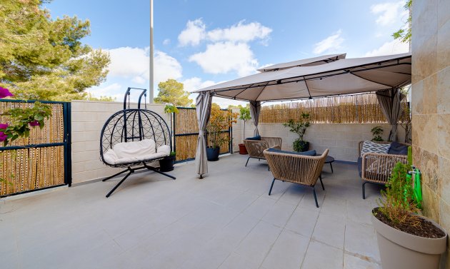 Reventa - Villa -
Villamartín - Villamartin