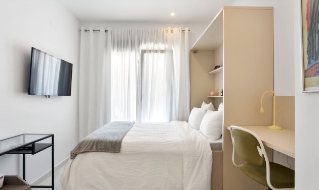 Reventa - Villa -
Villamartín - Villamartin