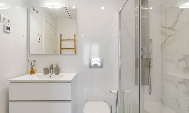 Reventa - Villa -
Villamartín - Villamartin