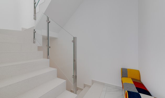 Reventa - Villa -
Villamartín - Villamartin