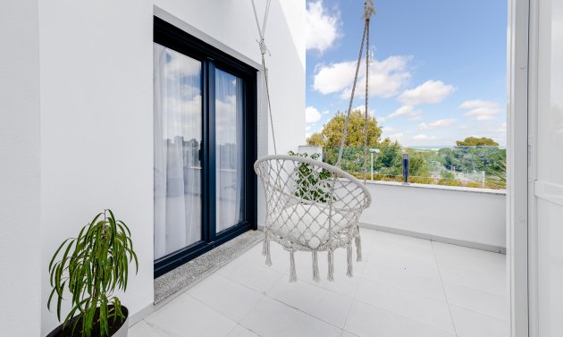 Reventa - Villa -
Villamartín - Villamartin
